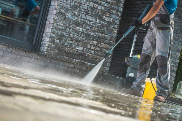 Professional Pressure Washing in Williamsburg, IA